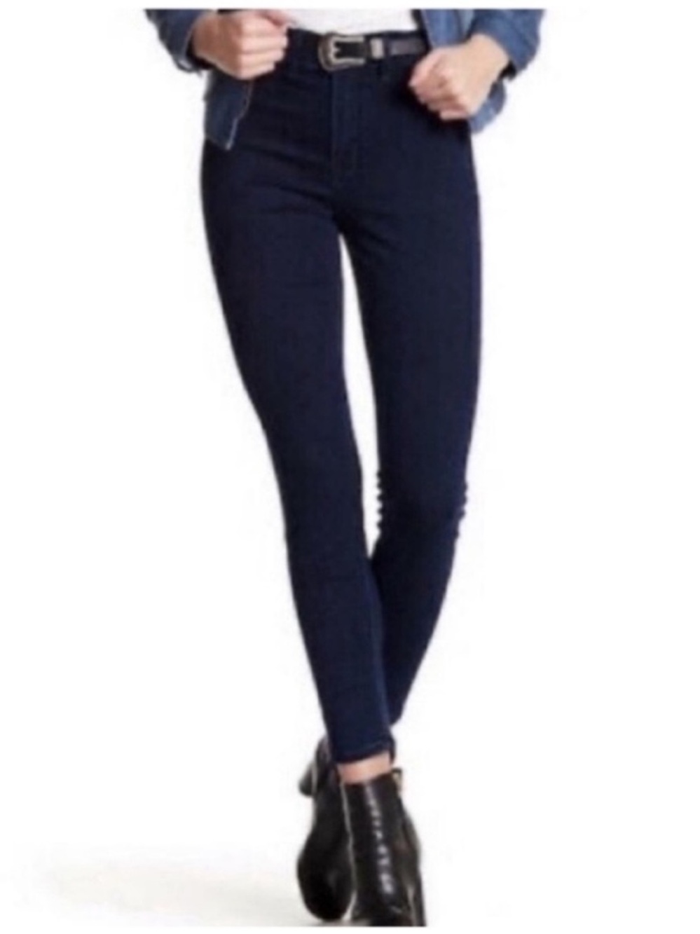 NWT Pistola Aline high rise skinny stretch jeans color is Moon River. Size 28